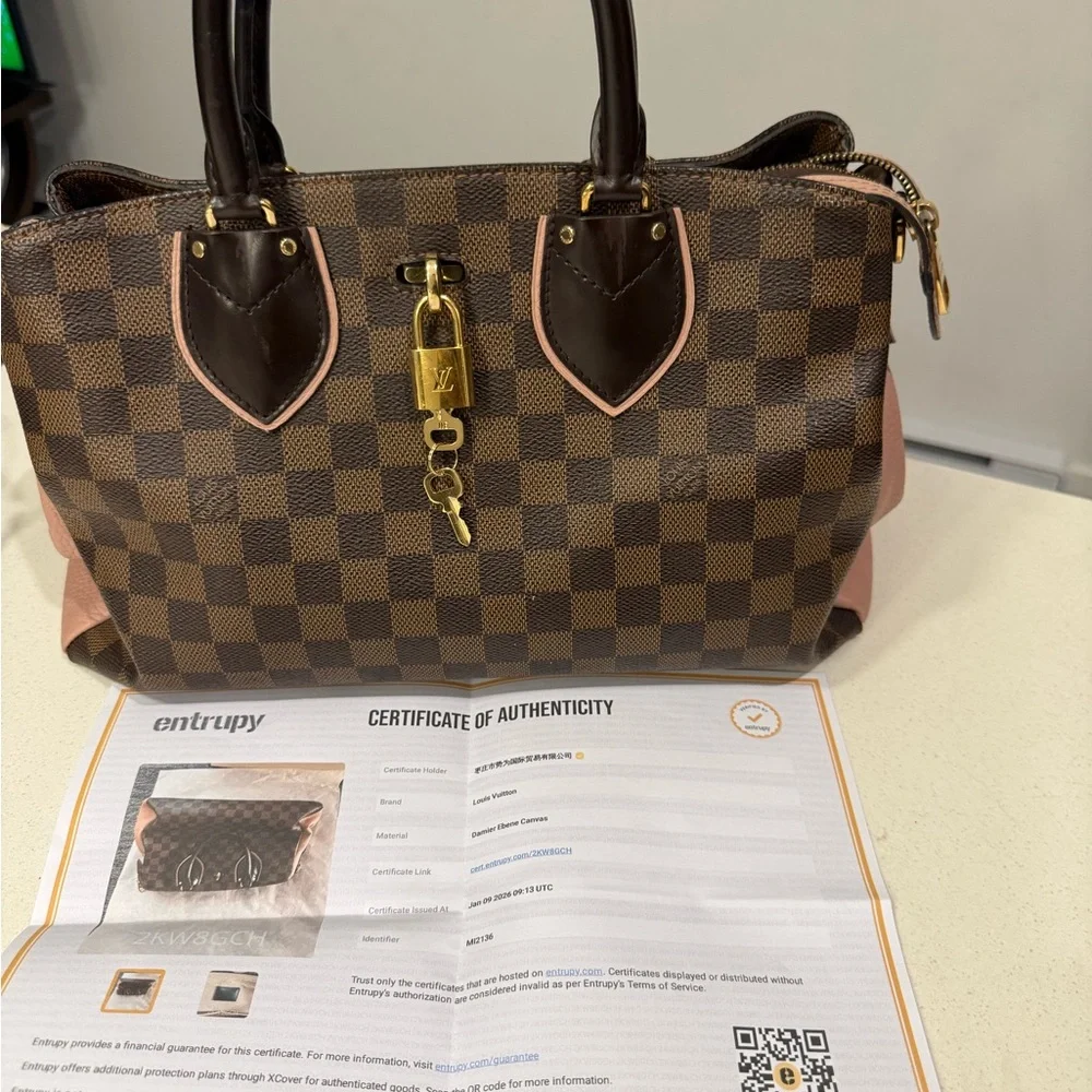 Elegant Brown and Pink Checkered Handbag - Picture 4 of 10